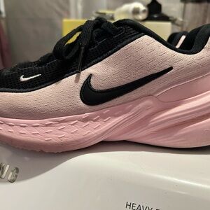 Nike Women's Black and Light Pink Sneakers
